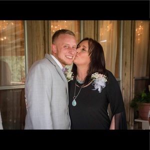 Meet your Posher, Tonie